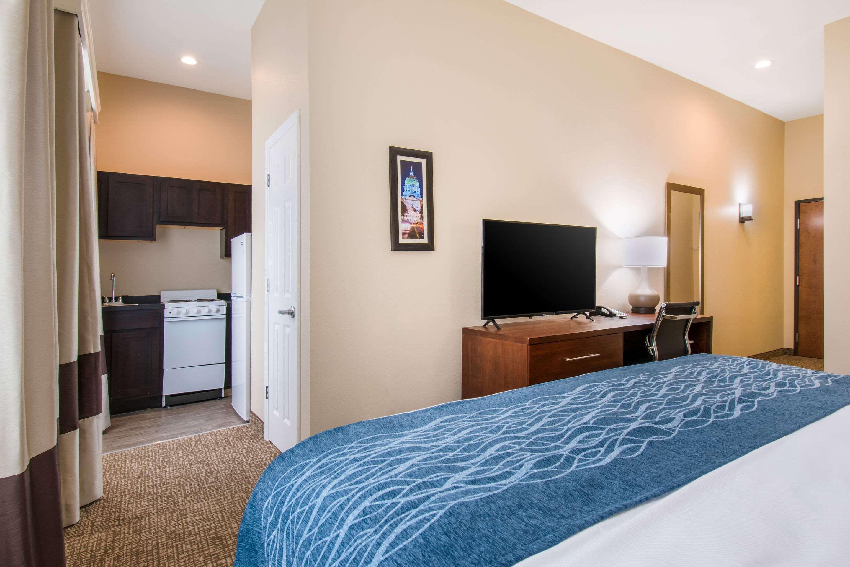 Comfort Inn & Suites Harrisburg - Hershey West Eksteriør bilde