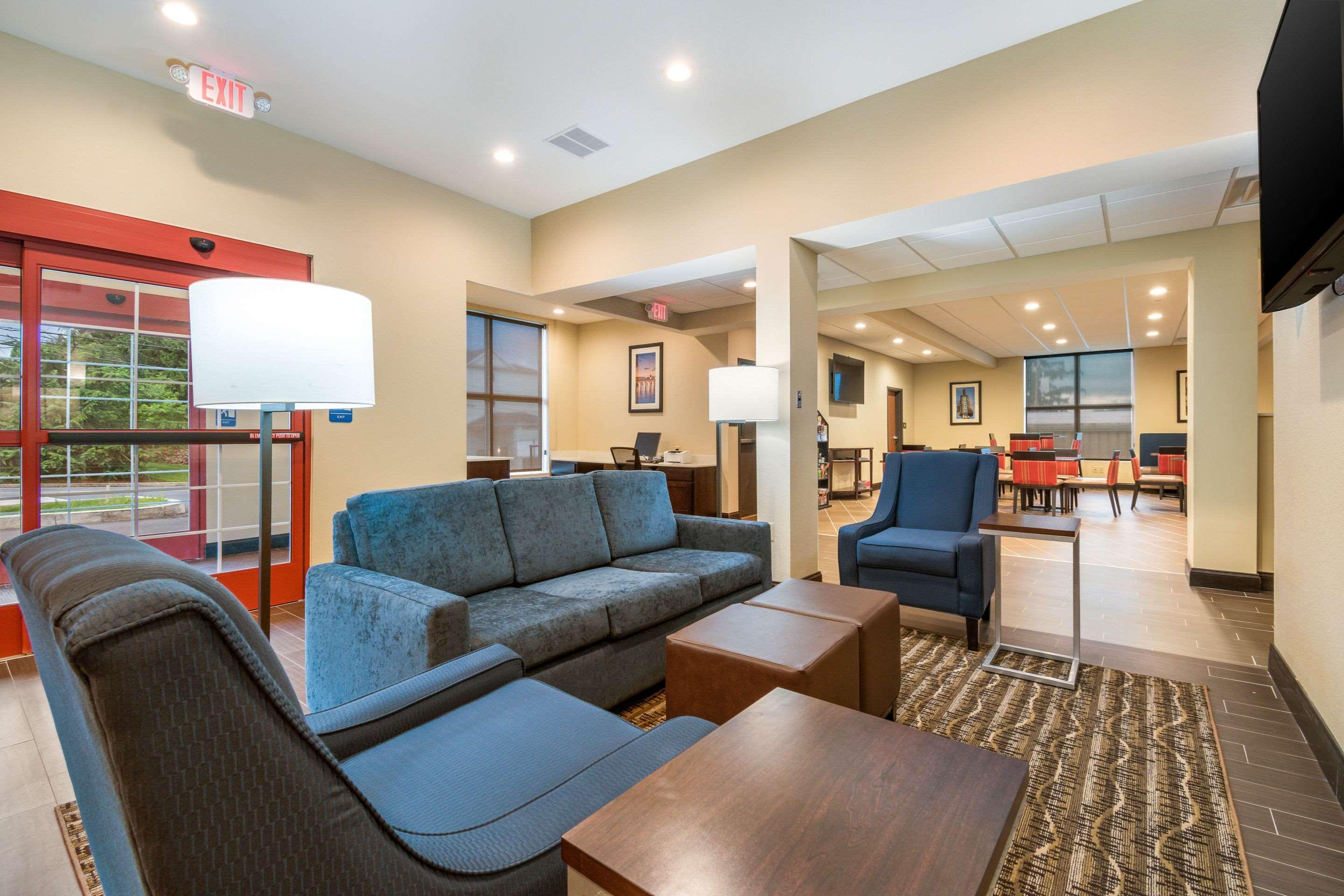 Comfort Inn & Suites Harrisburg - Hershey West Eksteriør bilde